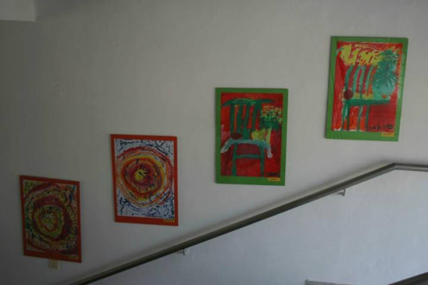 Jar má rada všetky farby.