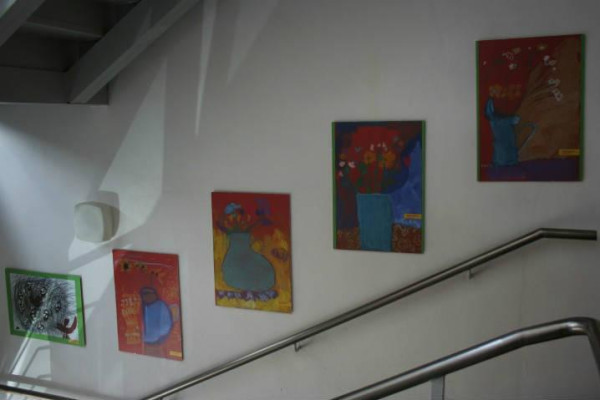 Jar má rada všetky farby.