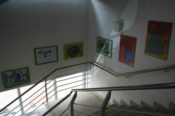 Jar má rada všetky farby.