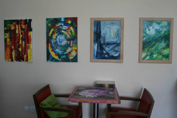 PRIATEĽKY III - výstava