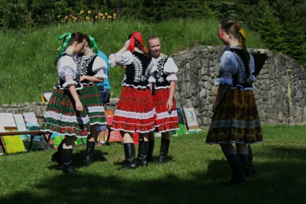 Kdo jsme Kto sme (poznávanie, tvorba, priateľstvo) V.