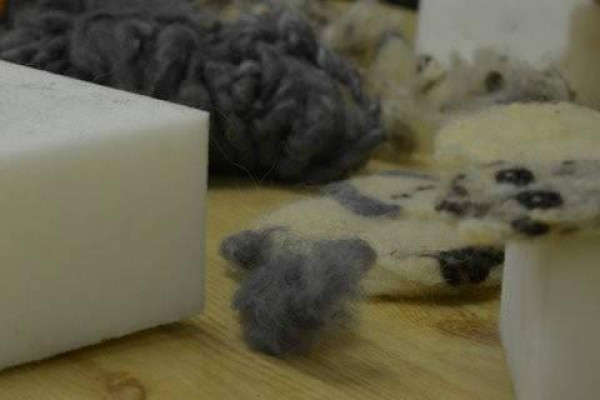 Z chumáča ovčej vlny