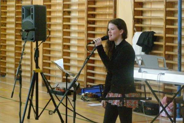 Výchovný koncert v Hybiach