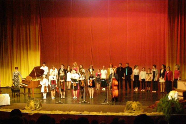 BENEFIČNÝ KONCERT 23. MÁJ 2013