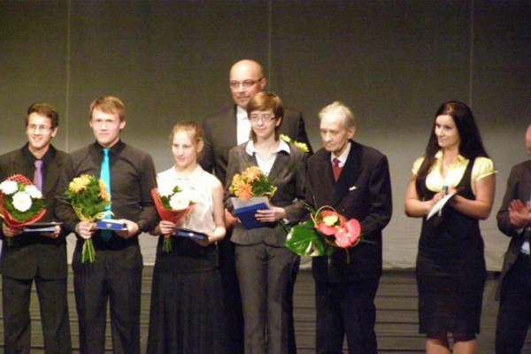 BENEFIČNÝ KONCERT 23. MÁJ 2013