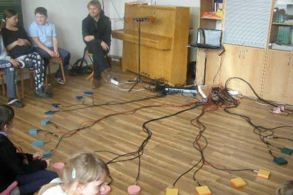 Muzikantské návštevy – druhý ročník - 1. apríla 2014, zúčastnili sa pedagógovia, hostia a žiaci hudobného odboru