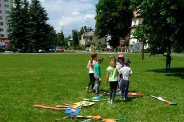 PVŠ - variácie z geometrických útvarov pod nebom